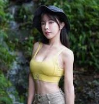 服务页摘要紧凑
